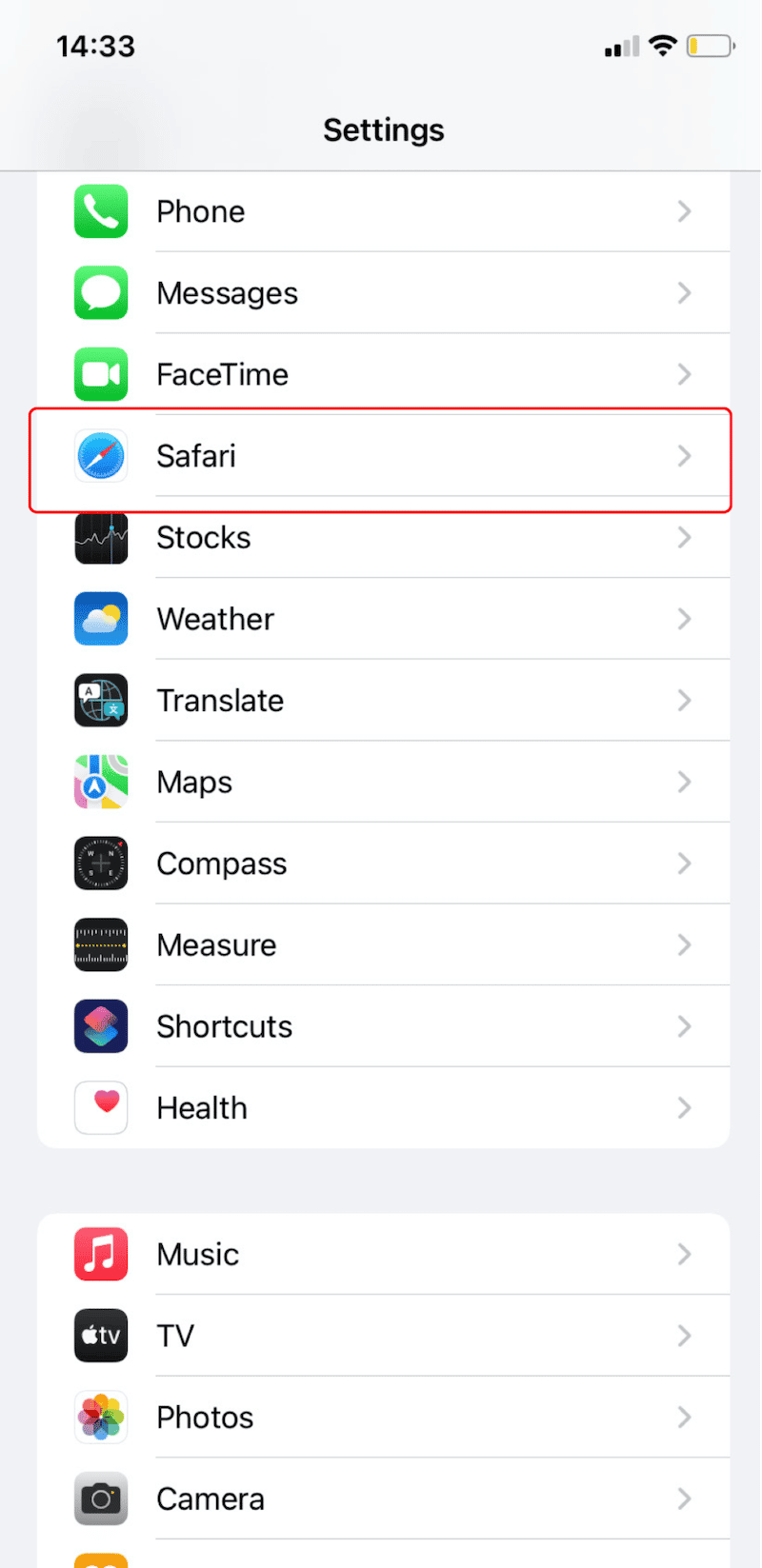 Opening Safari settings on iPhone - Step 1 - Source: iOS